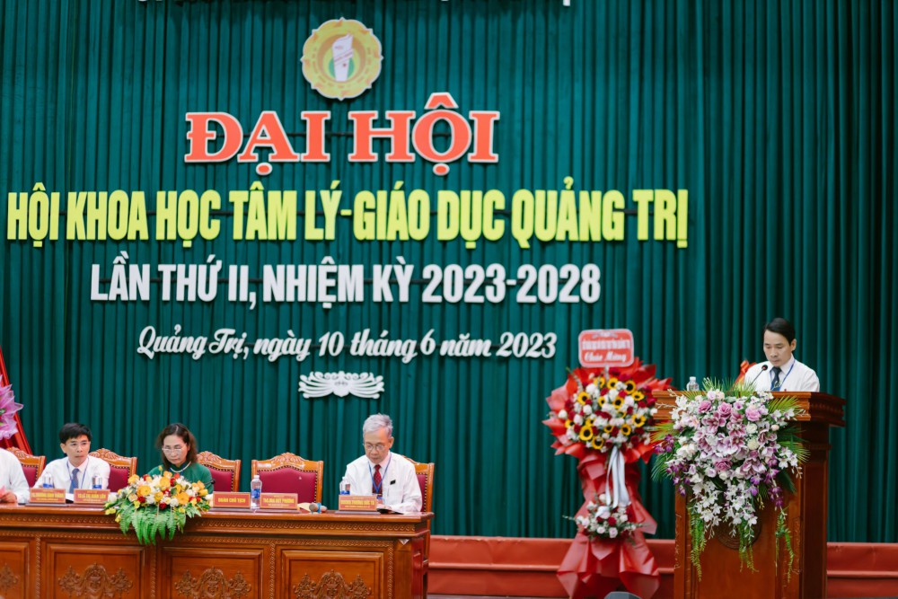 TƯ VẤN GIÚP ĐỠ HỌC SINH (PHÁT HUY NĂNG LỰC, SỞ TRƯỜNG) TRONG VIỆC TỔ CHỨC HOẠT ĐỘNG NGOẠI KHOÁ TẠI  TRƯỜNG THPT HƯỚNG HOÁ