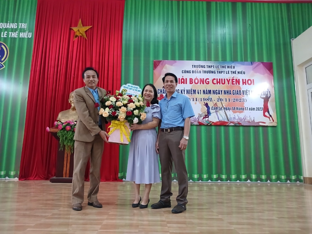 Hoạt động chào mừng 20-11 của nhà trường