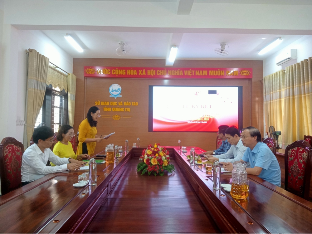 Thư ký Hội trình bày bản dự thảo Quy chế phối hợp