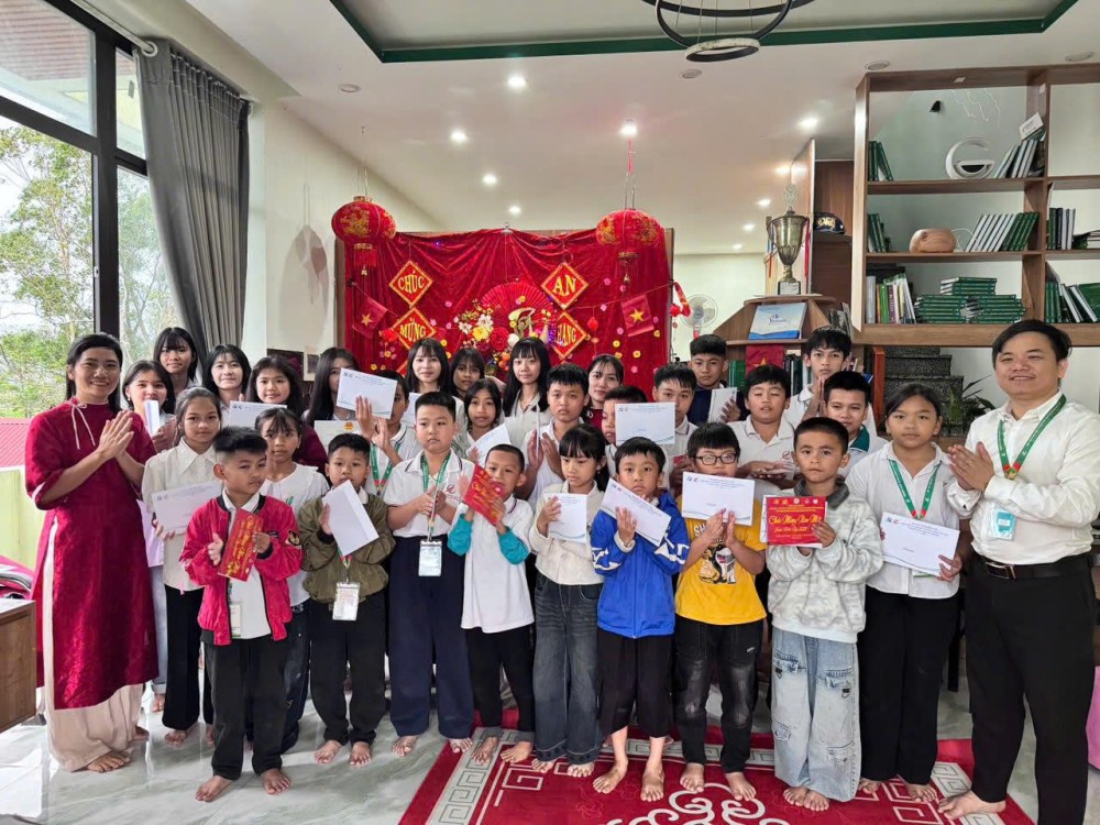 Một hai ba cười thật tươi