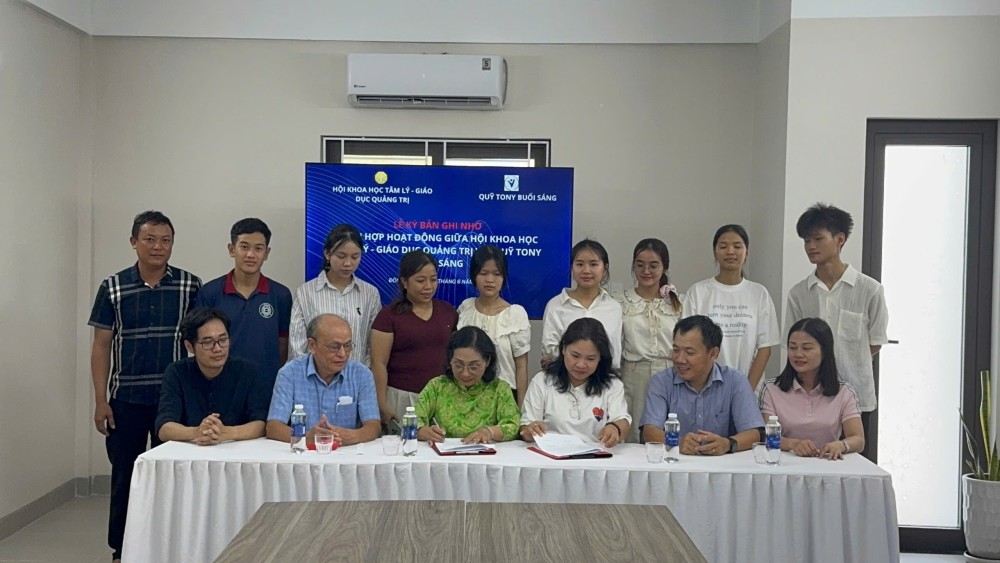 HỢP TÁC CHIẾN LƯỢC GIỮA HỘI KHOA HỌC TÂM LÝ - GIÁO DỤC QUẢNG TRỊ VÀ CÔNG TY CỔ PHẦN DOANH NGHIỆP XÃ HỘI QUỸ TONY BUỔI SÁNG: ĐỒNG HÀNH KIẾN TẠO TƯƠNG LAI CHO TRẺ EM MỒ CÔI TẠI QUẢNG TRỊ